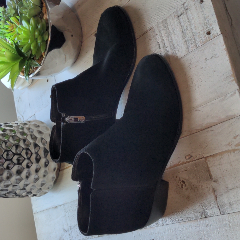 Antonio Melanie black suede ankle boots 2 inch heel size 8.5